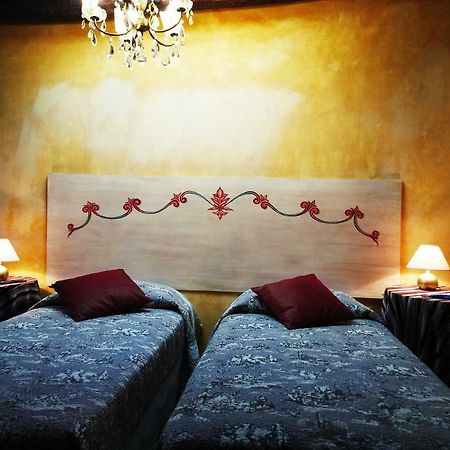 Sotto I Tetti Del Borgo Apartman Spoleto Kültér fotó
