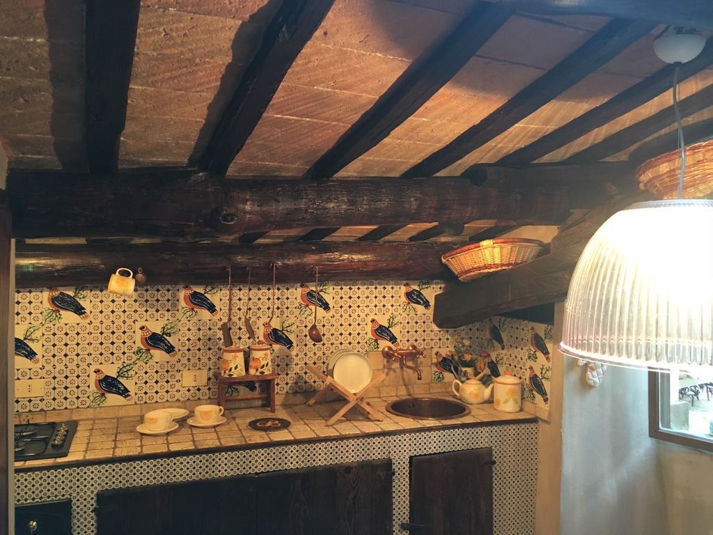 Sotto I Tetti Del Borgo Apartman Spoleto Kültér fotó